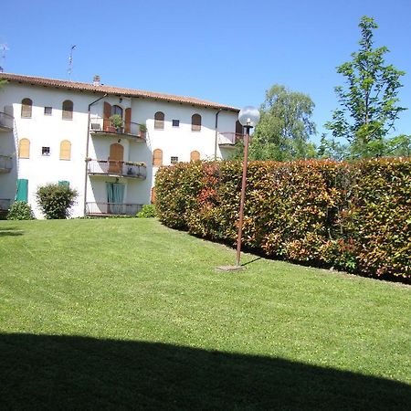 Il Glicine Sul Garda Appartamento Turistico Peschiera del Garda Exterior photo