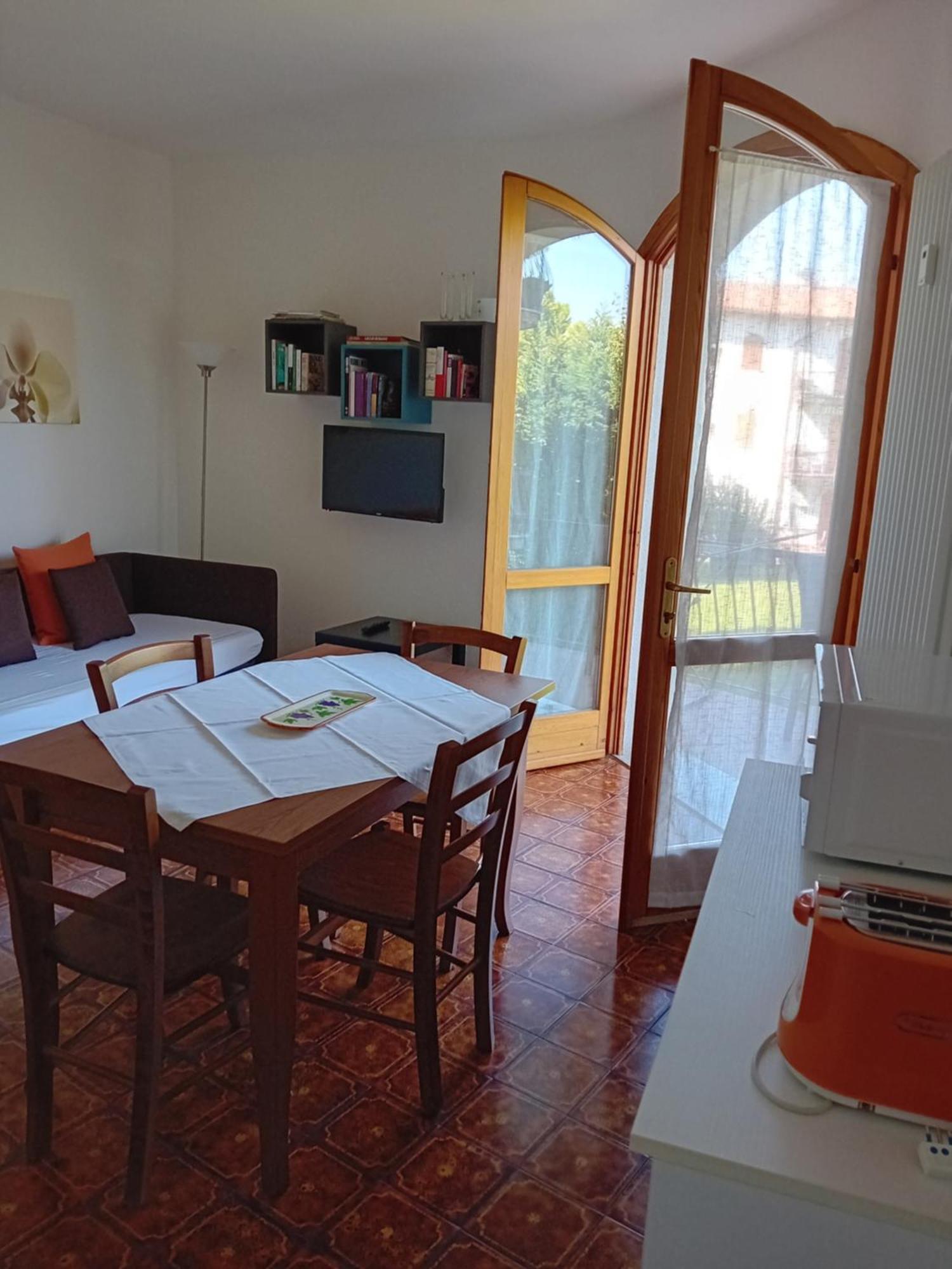 Il Glicine Sul Garda Appartamento Turistico Peschiera del Garda Exterior photo