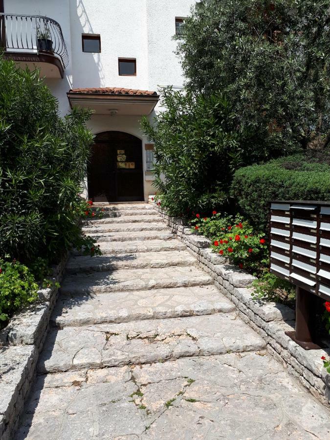 Il Glicine Sul Garda Appartamento Turistico Peschiera del Garda Exterior photo
